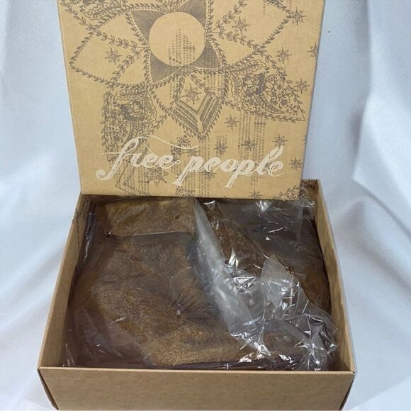 Free People Fuzzy Bombay Brown Suede Pointed Wedge Heel Ankle Booties DISTRESS - Picture 4 of 10